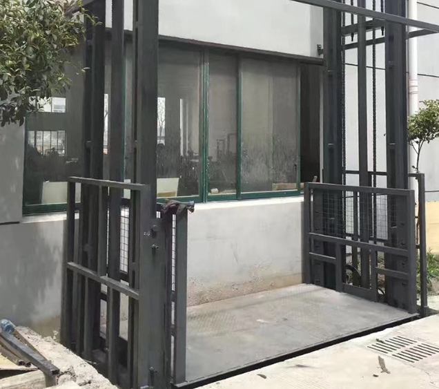 金溪导轨式施工升降机助力民生工程提速增效